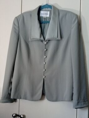 Executive Collection Women's Light Gray Button-Front Dress Blazer Size 18